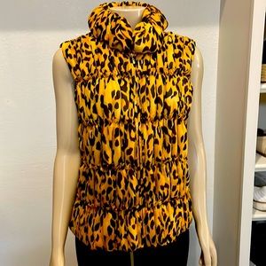 St. John medium animal print gold black zip vest